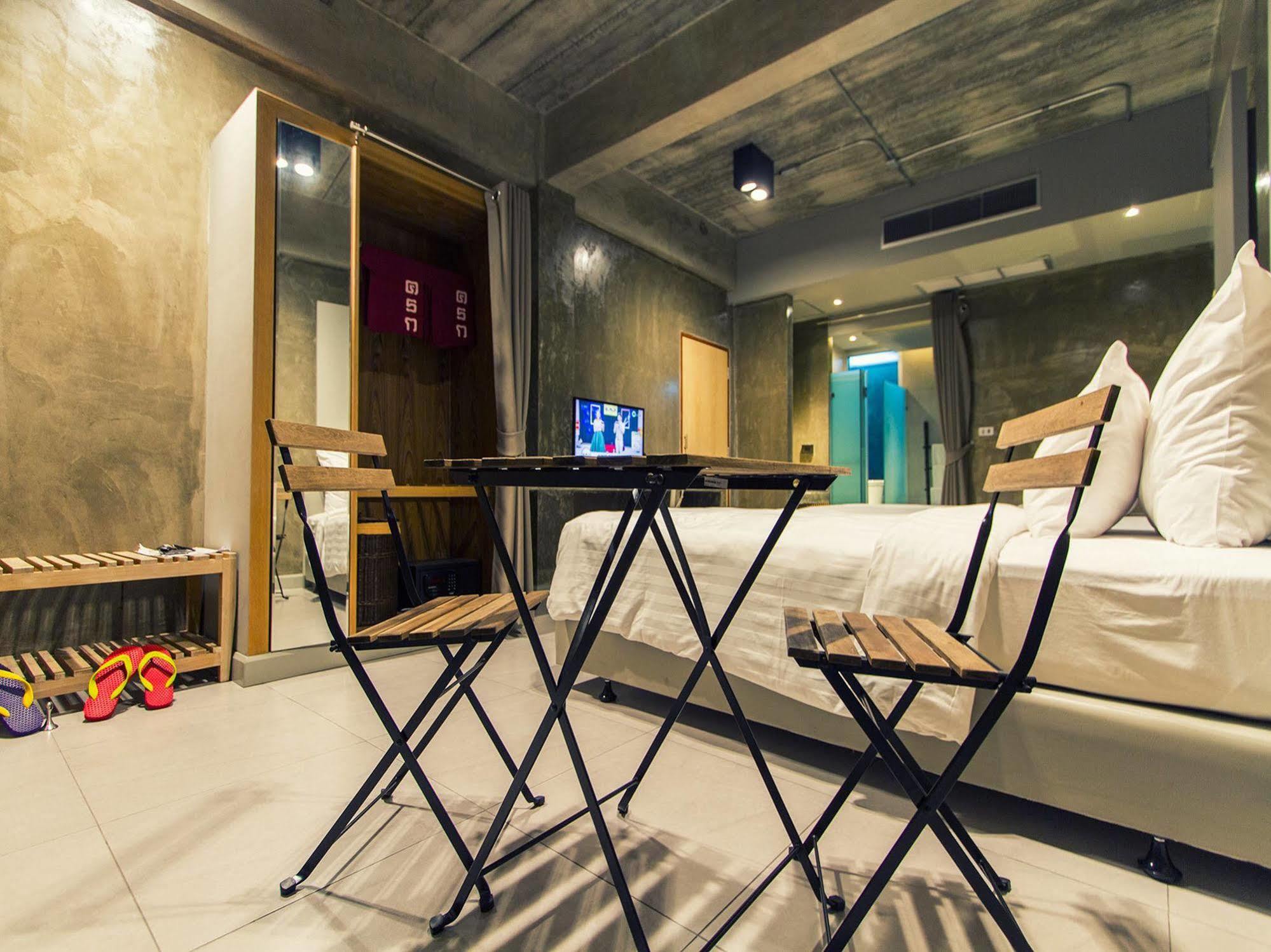 Kroque Boutique & Bistro Ang Sila Ngoại thất bức ảnh